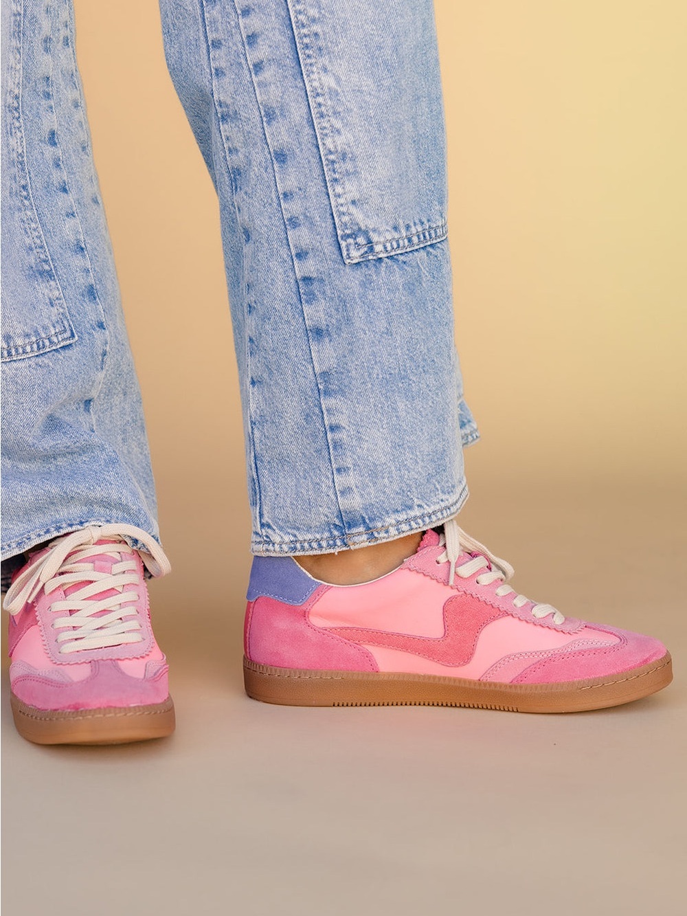 Dolce Vita Notice Pink Multi Suede Sneakers – Size 8.5